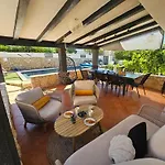 Izziy By The With A Sea View And Heated Pool * Razanac
