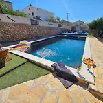 Izziy By The With A Sea View And Heated Pool * Razanac