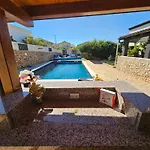 Vila Izziy By The With A Sea View And Heated Pool *