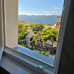 Izziy By The With A Sea View And Heated Pool Vila