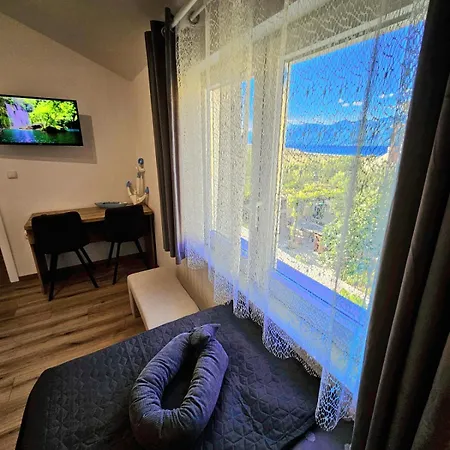 Izziy -zadar, By The With A Sea View And Heated Pool Ražanac