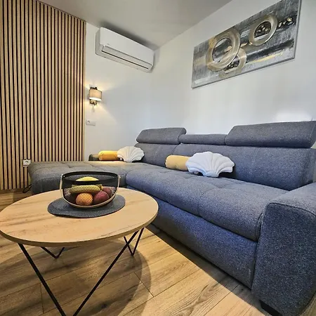 Izziy -zadar, By The With A Sea View And Heated Pool