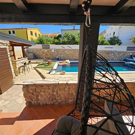 Izziy -zadar, By The With A Sea View And Heated Pool * Ražanac