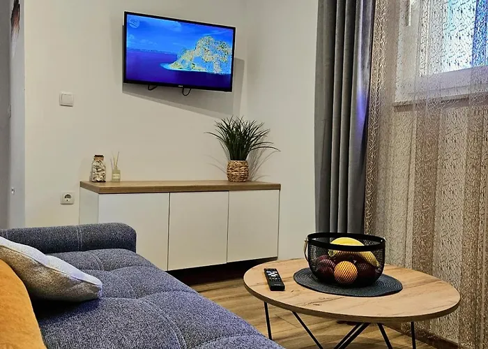 Villa Izziy By The With A Sea View Ražanac