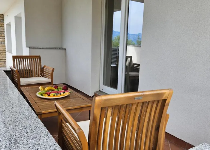 Izziy By The With A Sea View And Heated Pool
