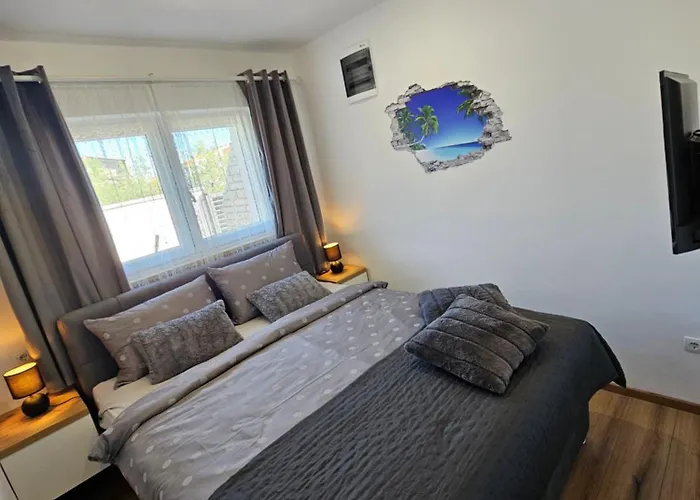 Izziy By The With A Sea View * Ražanac