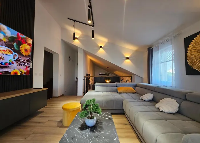 Villa Izziy By The With A Sea View And Heated Pool