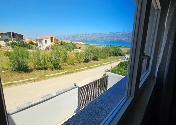 Izziy By The With A Sea View * Ražanac