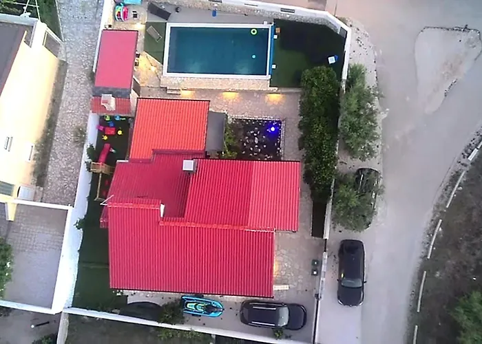 Izziy By The With A Sea View And Heated Pool Villa *